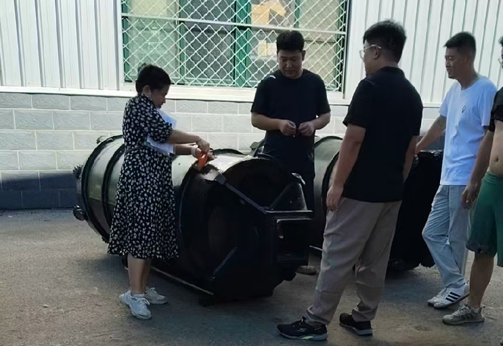 旋挖鉆具一批出口發(fā)往幾內(nèi)亞